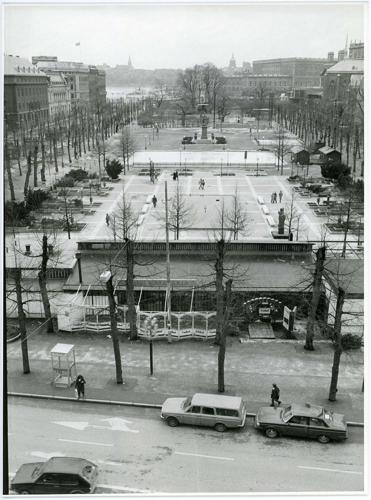 Kungsträdgården, 1980-tal, Stockholm. Arkivbildare: Gatukontoret. 1920-1992. Trafikkontorets arkiv. Stockholms stad.