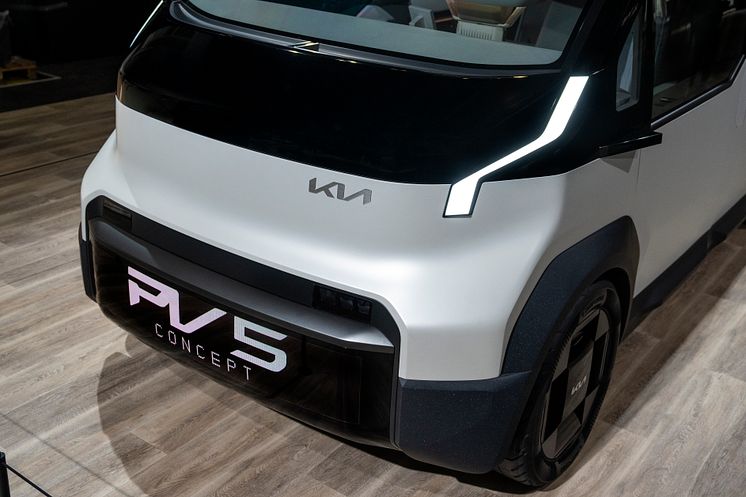 kia-pbv-pv5-iaa-24-static-highres006.jpg