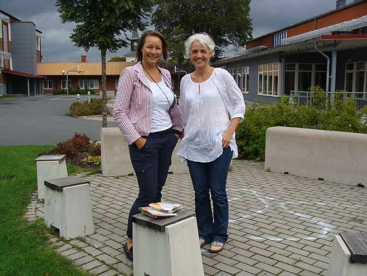 Madelen Kjell och Johanna Wattstrom uppfinnarna bakom tekoflex och månadens innovatörer i oktober 2011