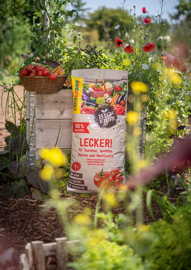 Floragard_Bio-Erde-Lecker_Gartenambiente
