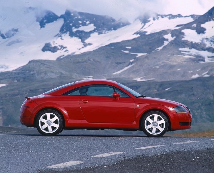 Første generation af Audi TT Coupé