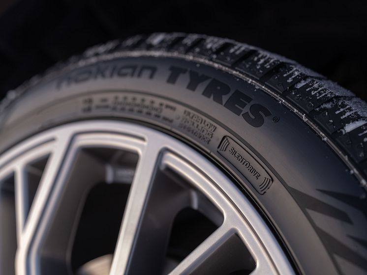 Nokian+Tyres+winter+tire+close-up+of+sidewall.jpg
