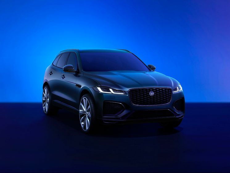 Jag_F-PACE_24MY_Exterior_03_400_Sport_GL_027_141222