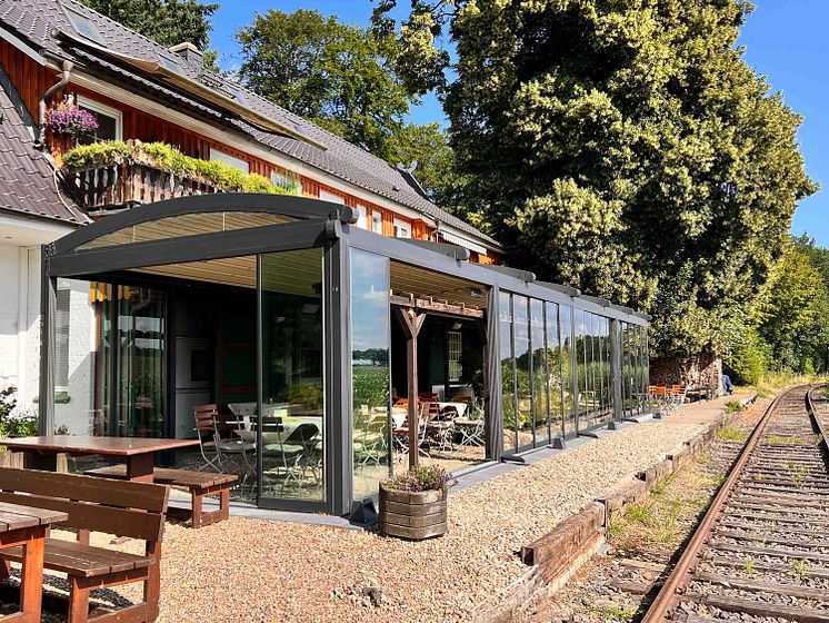 Behrens-Restaurant-Waldklause-Pergola-Crown