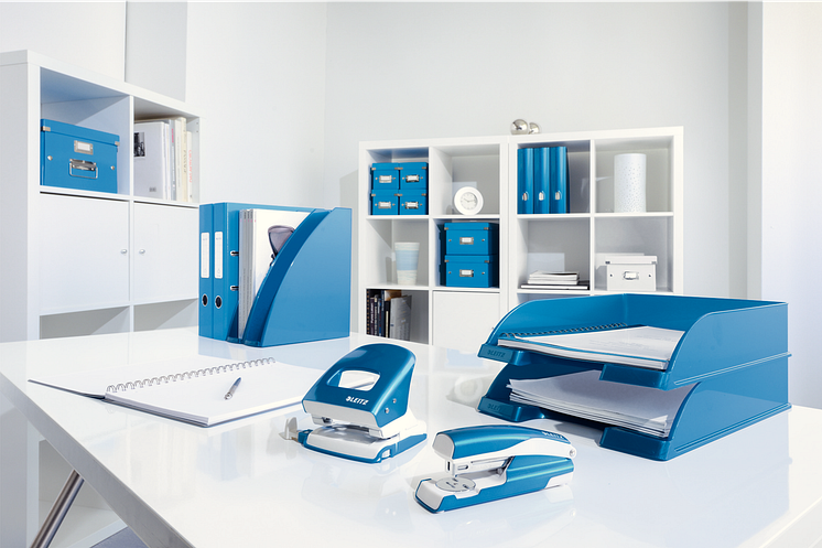 Leitz WOW range in blue