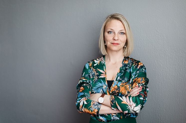 Malin Novén 2022 profil liggande 2