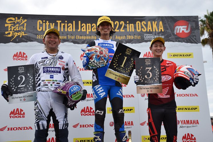 2022082203_001xx_JTR_Rd5_黒山選手_野崎選手_4000