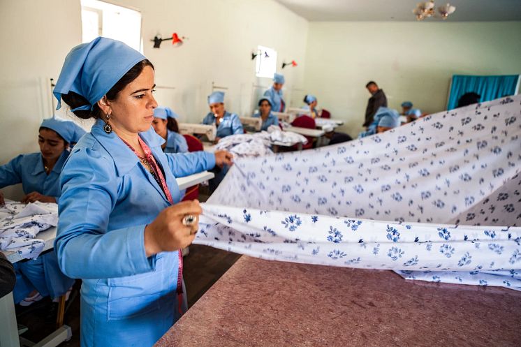 UNDP-TJ-TAJIKISTAN-SDG8-WORK-SEWING-ACTIVITY-WOMEN-LIVELYHOOD-SDG5_009_2
