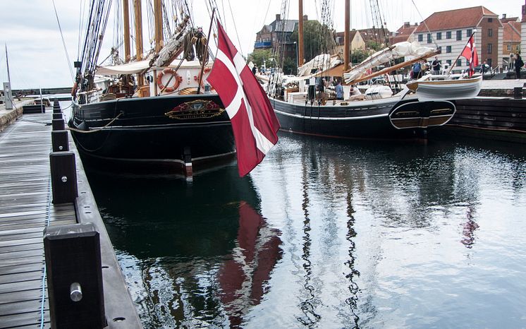 Skonnerterne ZAR og MIRA i Historisk Havn til Øresund på Langs 2019 (Foto_ Henrik_B._ Hansen