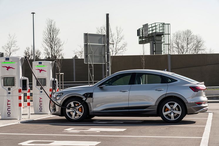 Audi e-tron Sportback opladning