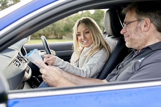 woman---driving-lesson---528.jpg