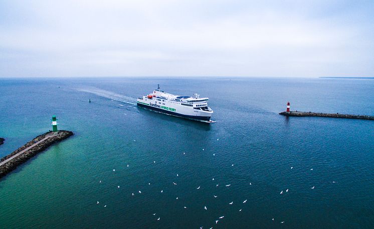 Scandlines' Hybridfähre „Copenhagen" auf der Strecke Rostock-Gedser