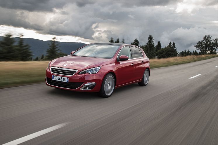 Sverigepremiär nya Peugeot 308_fram