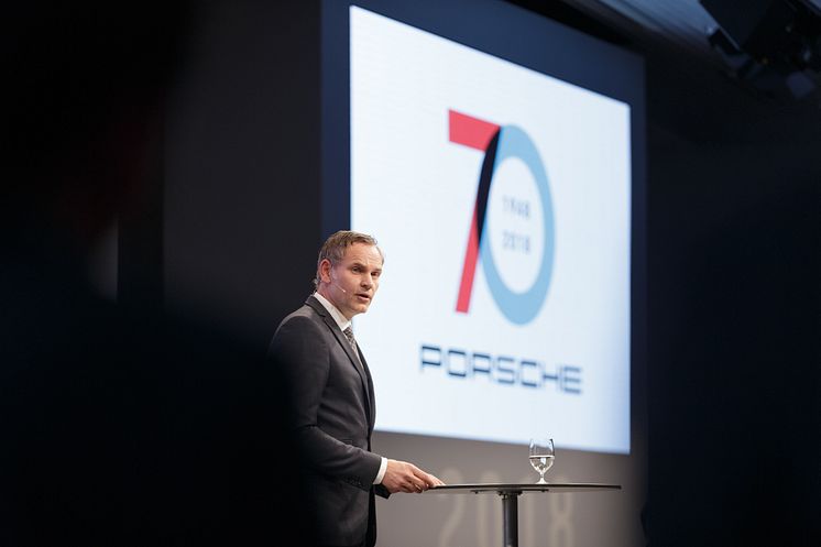 "Porsche will always be Porsche – the leading brand for exclusive, sporty mobility”, reinforces Blume.