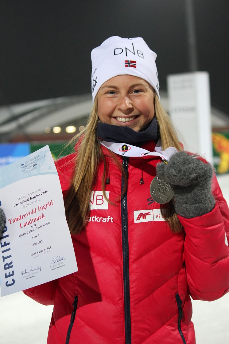 Ingrid med sølvmedalje - premiesermoni