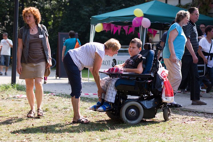 Tag der offenen Tür im Kinderhospiz: Bärenherz-Sommerfest lockt 1.000 Besucher in den Kees’schen Park