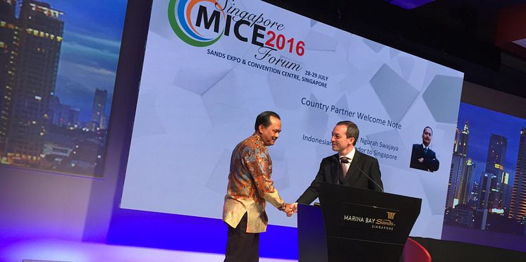 Mark greets Indonesian Ambassador