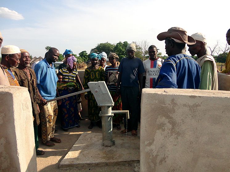 Brunnen i Diaféréla i södra Mali invigs