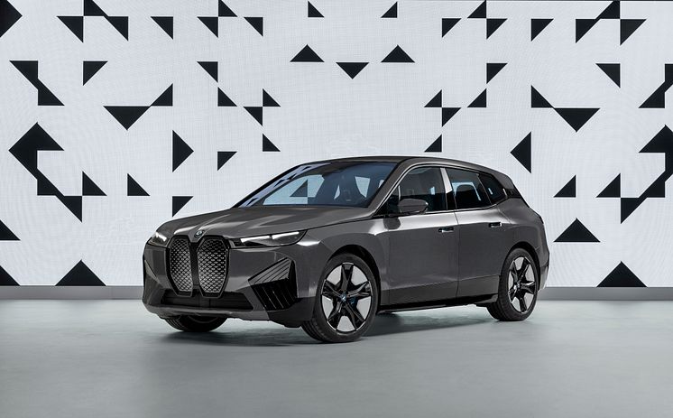 BMW iX med E Ink