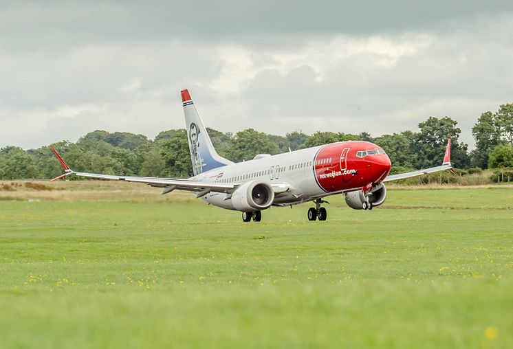 Tom Crean 737MAX takes off from Belfast International Airport