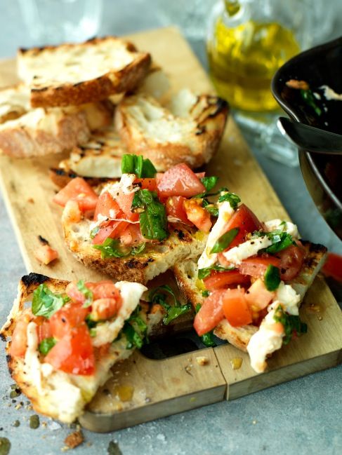 Bruschetta alla caprese