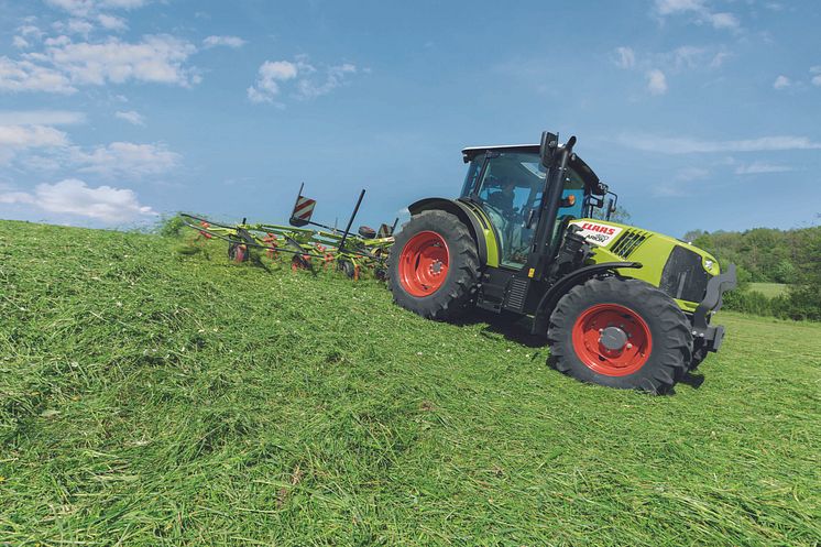 ARION 400 For simple yard and field work, CLAAS has expanded the ARION series with an entry-level version without a multifunction control lever.