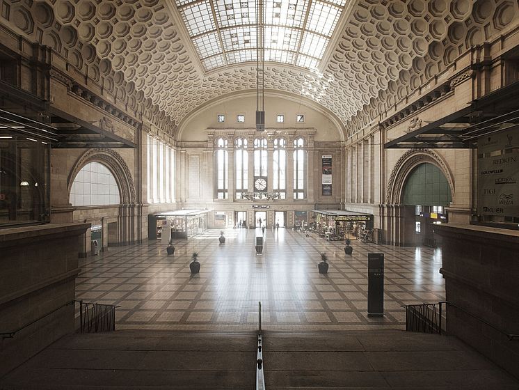 1. Platz - Hauptbahnhof Osthalle