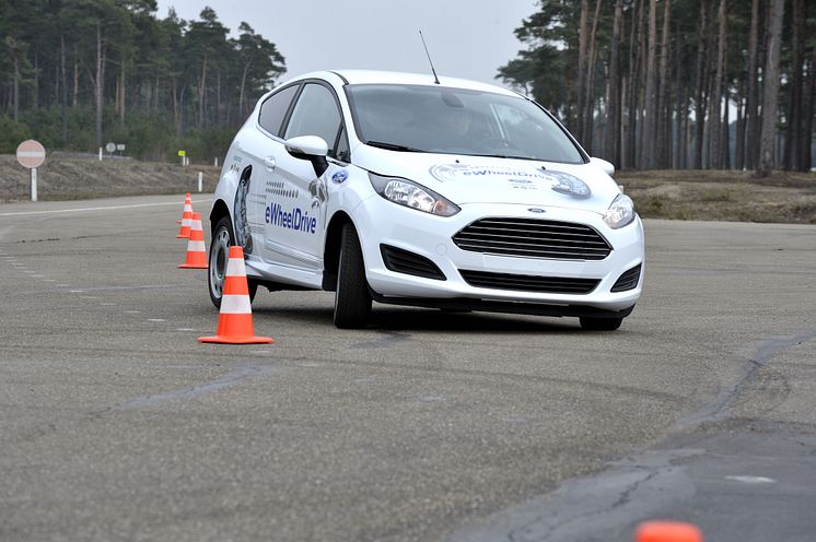 Ford och Schaeffler visar upp Fiesta baserade eWheelDrive-projektet 