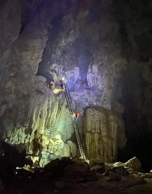 Vietnamese cave - small