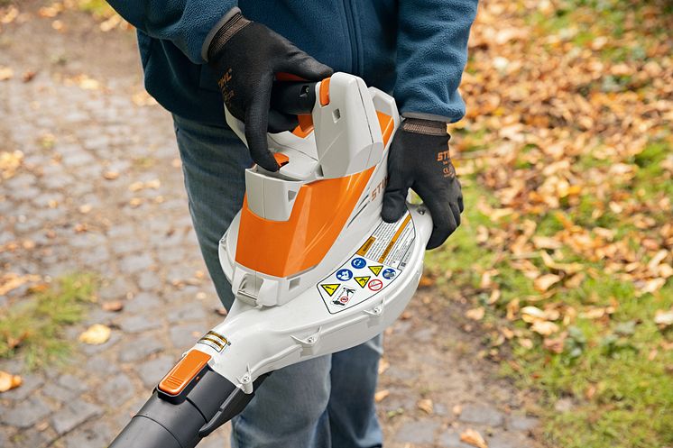 STIHL SHA 56 kääntyvä, ergonominen kahva