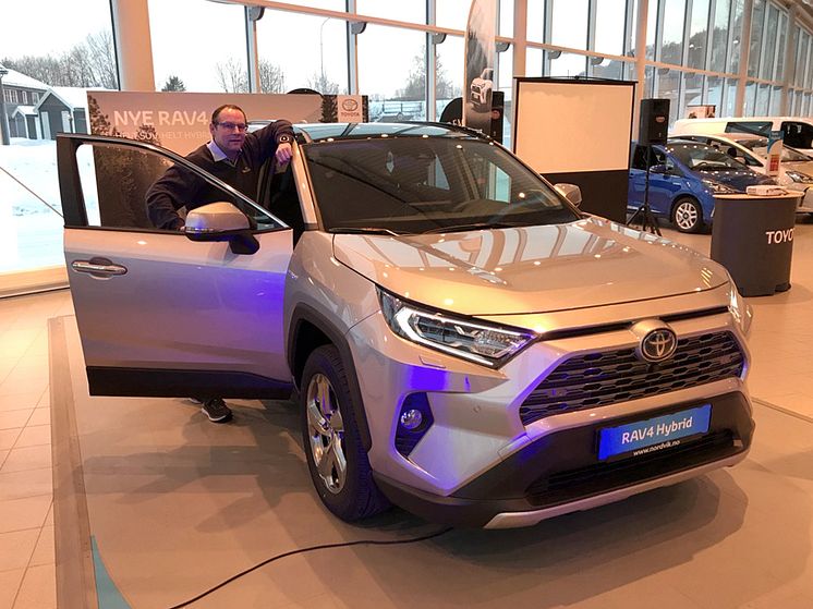 Folke-SUVen RAV4 er klar for lansering på Mo