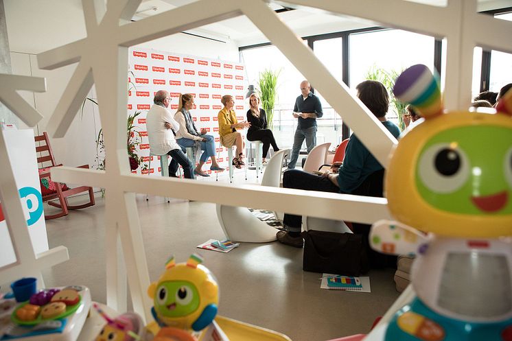 Diskussionsrunde beim Fisher-Price Elternbrunch