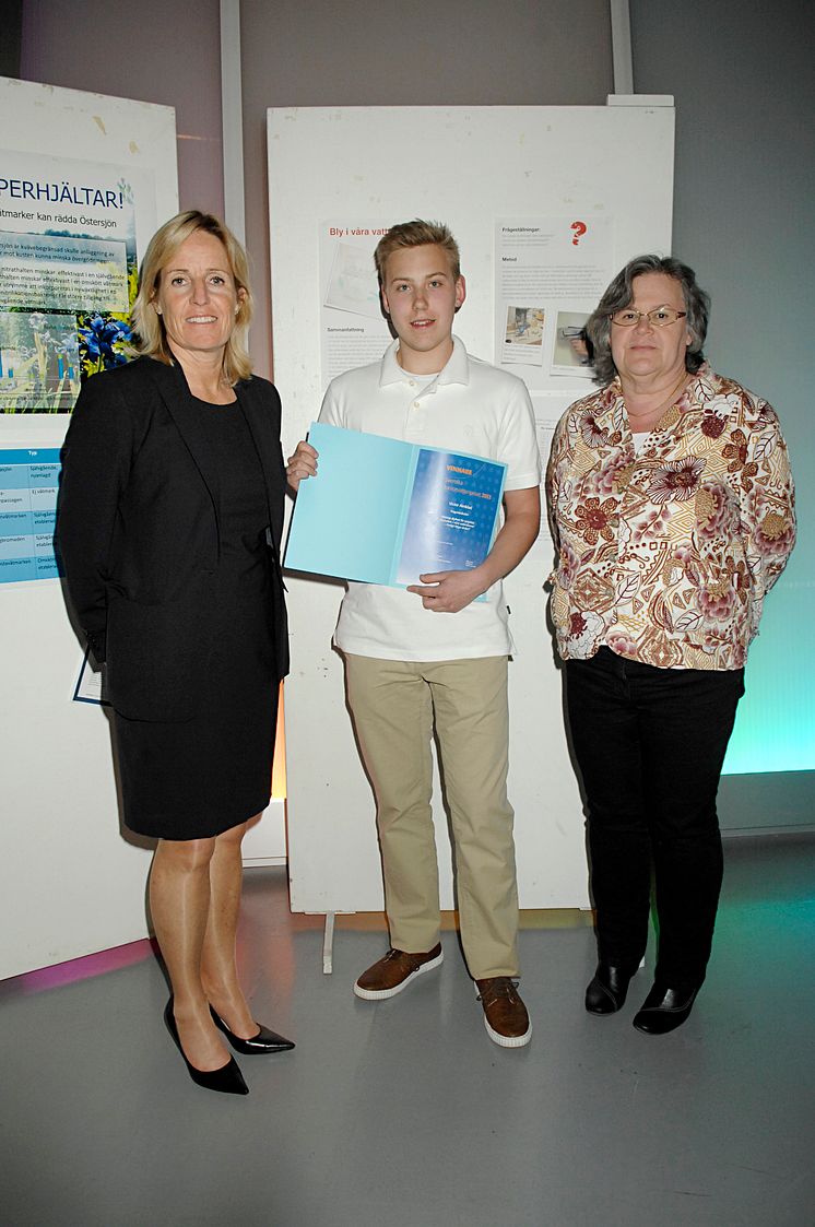 Vinnaren av Juniorvattenpriset tillsammans med Tyréns