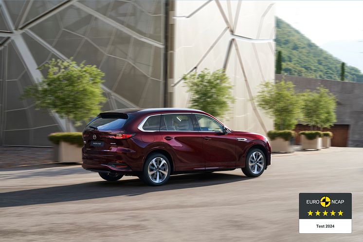2024_mazda_cx-80_ar_act_7-ncap_highres.jpg