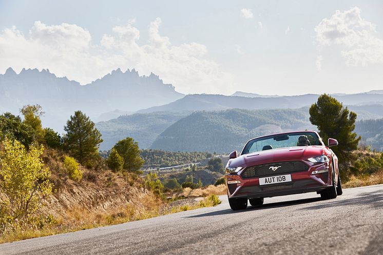 FORD MUSTANG 2017 (7)