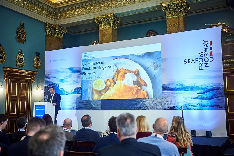 Rt Hon Mark Spencer speaking at the Seafood Summit 2023 Photogapher Gabriel Bush