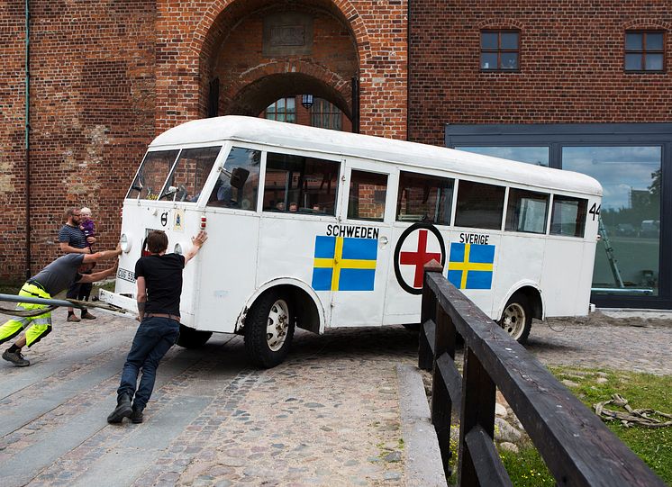 Pressbild 1: Vita bussen på Malmöhus 