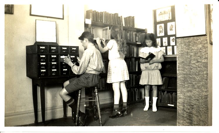 Barnbiblioteket 100 år