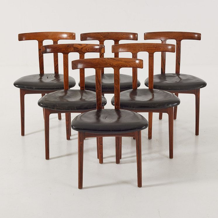 'T-Chairs' by Ole Wanscher 