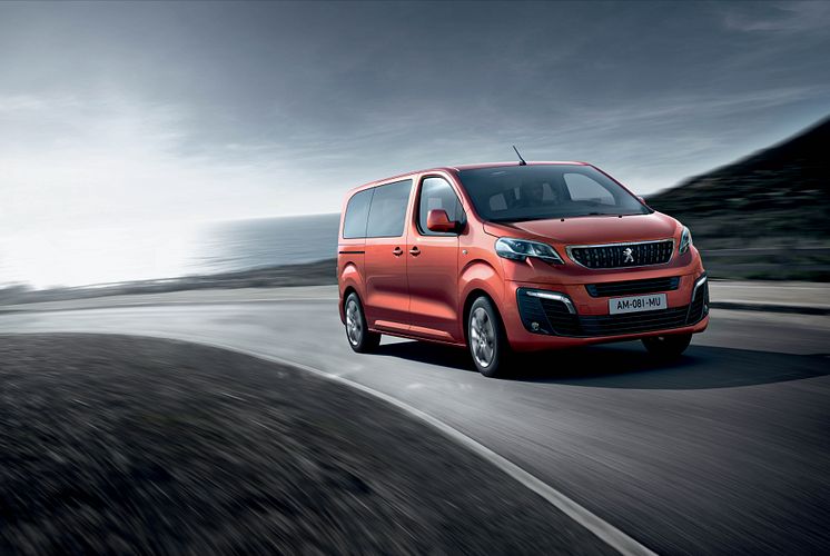 Nya Peugeot Traveller bjuder in till en lyxig reseupplevelse