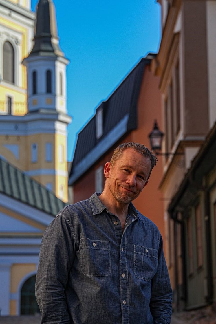 Författarbild Christian Forsberg När allt stod i lågor.jpg