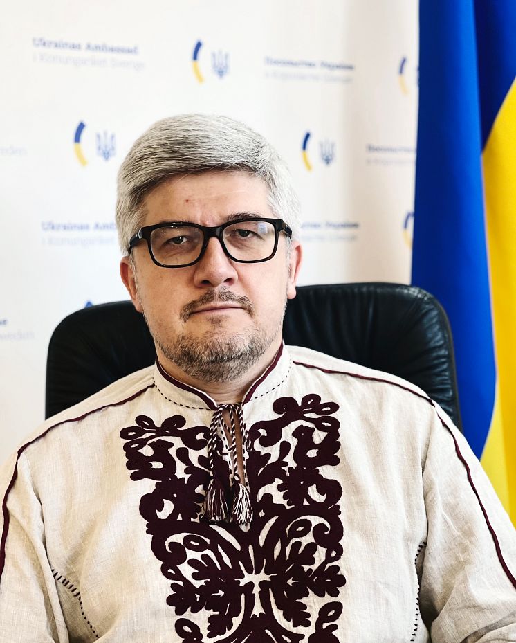 Andrii Plakhotniuk, Ukrainas ambassadör i Sverige