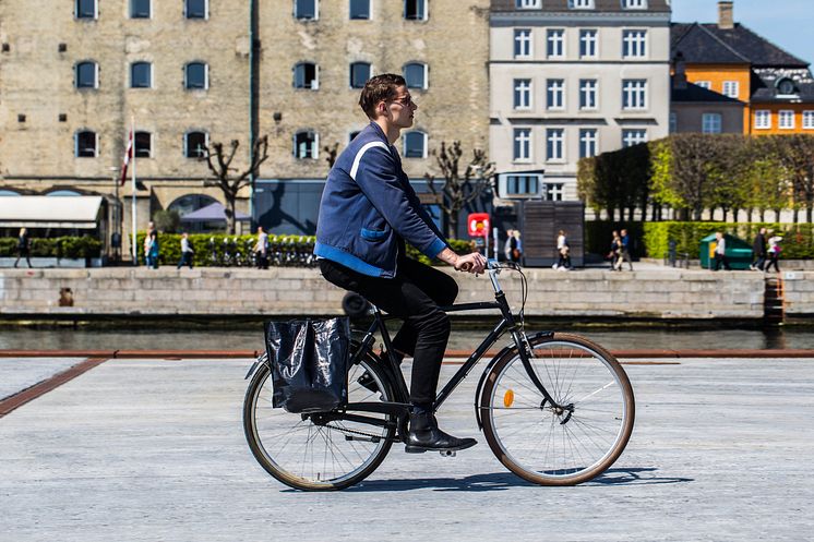 Shoppingkasse för cykeln, svart polypropen