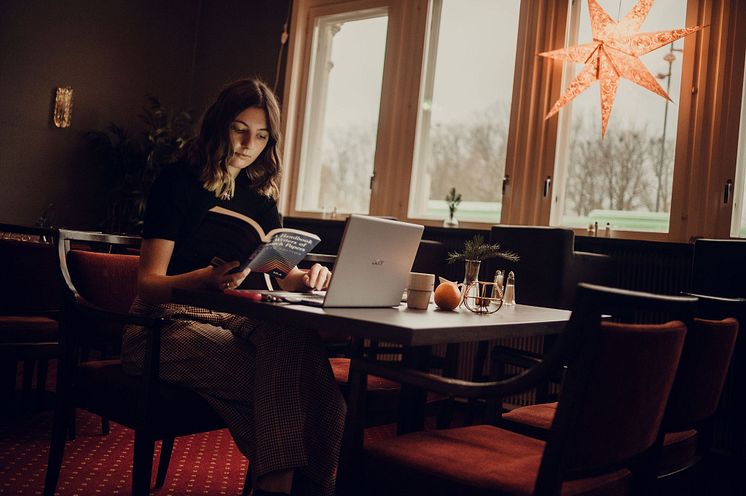 Bed and Study
