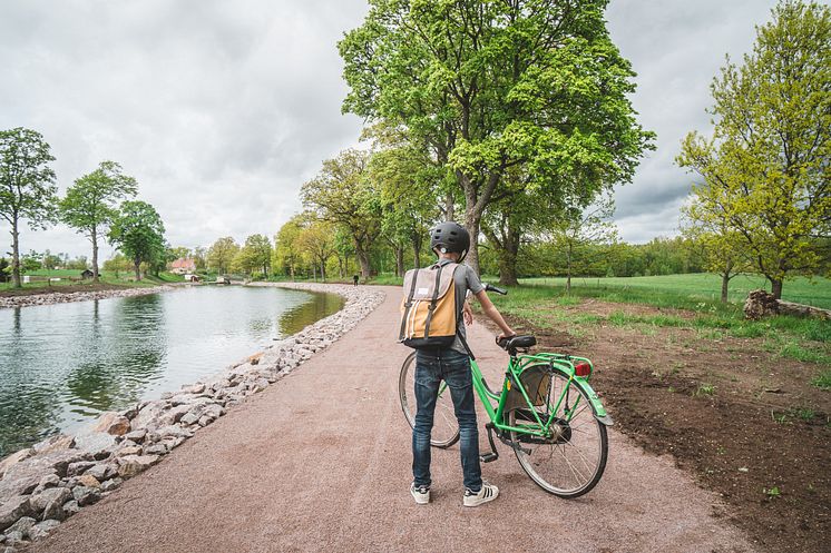 Cykling längs Göta kanal