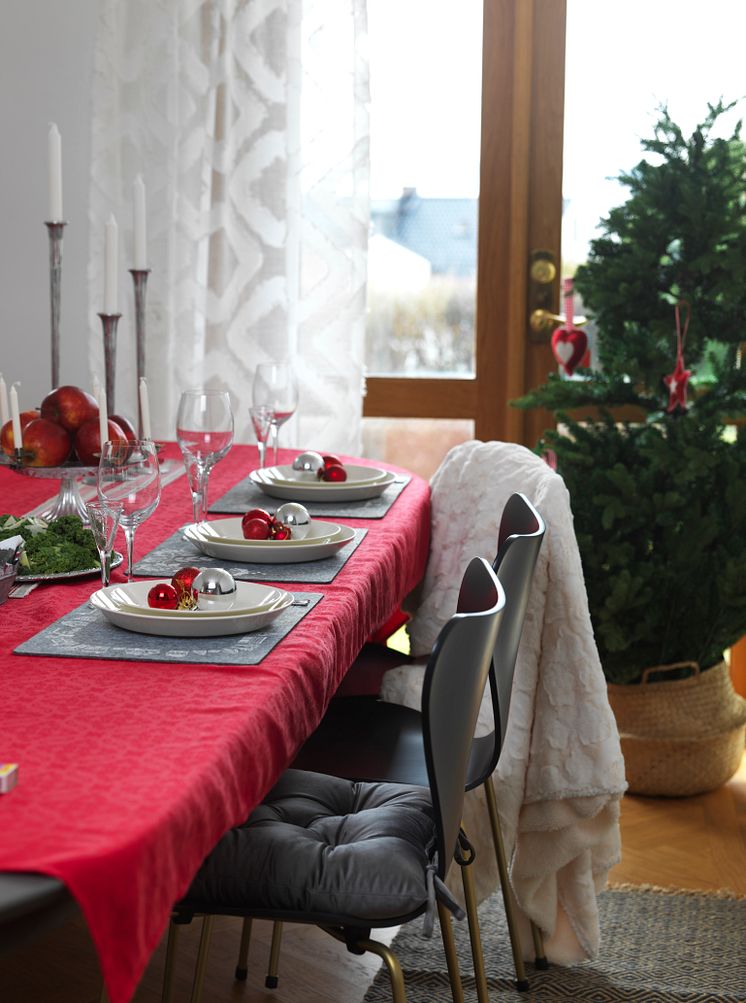 Cloth Sound, Place mat Idre, Runner Gislaved, Blanket Torp, x-mas decoration Tuva hart, Chair pad Velvet