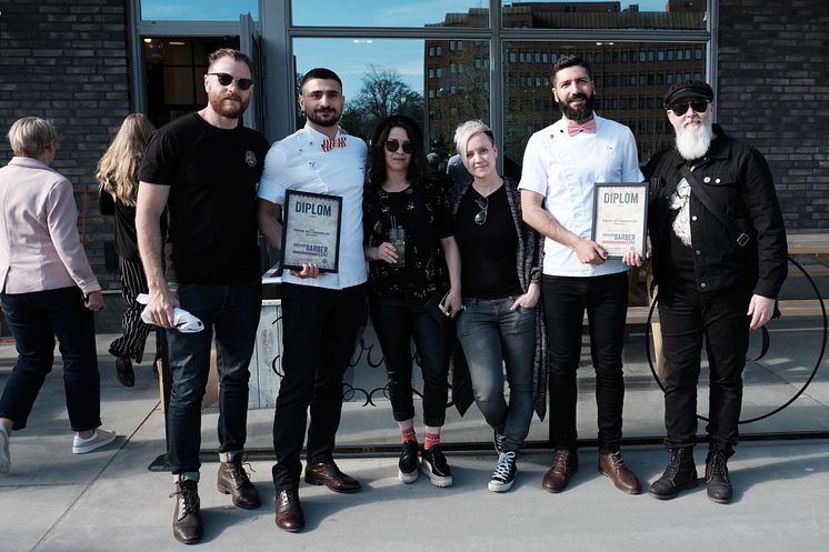 Södra Sveriges bästa barberare tillsammans med Luke Swenson från The Bearded Chap, domare Cari Forsgren och Kenneth Johnsson, samt projektledare Karin Fahlström.