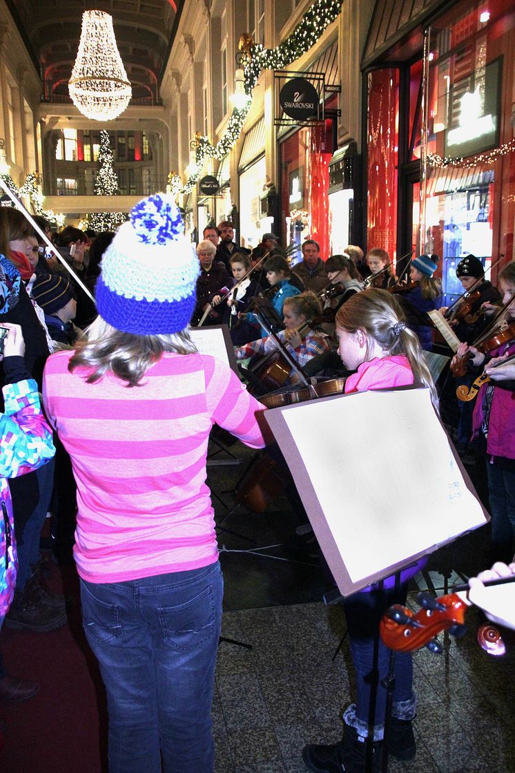 Der Bärenherz-Weihnachtsstand: Eine gelungene Veranstaltung in der Mädler-Passage