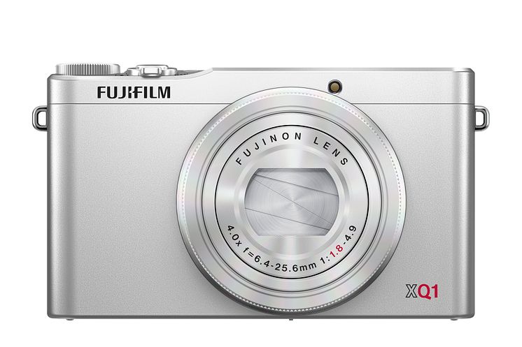 FUJIFILM XQ1 silver