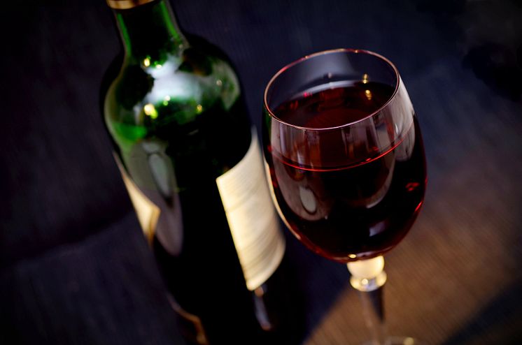 wine-gddf871d9e_1920